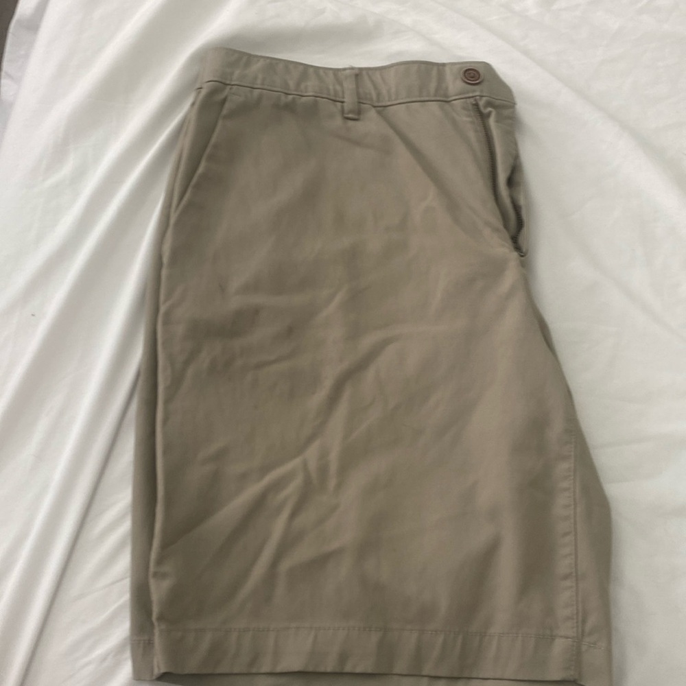 English Laundry tan men’s shorts